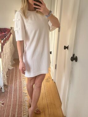 Club Monaco White Short-Sleeve Shift Dress with Sleeve Tabs